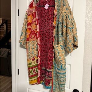 Stunning Kantha kimono with a hood. Fully reversible. 
Hand stitched
